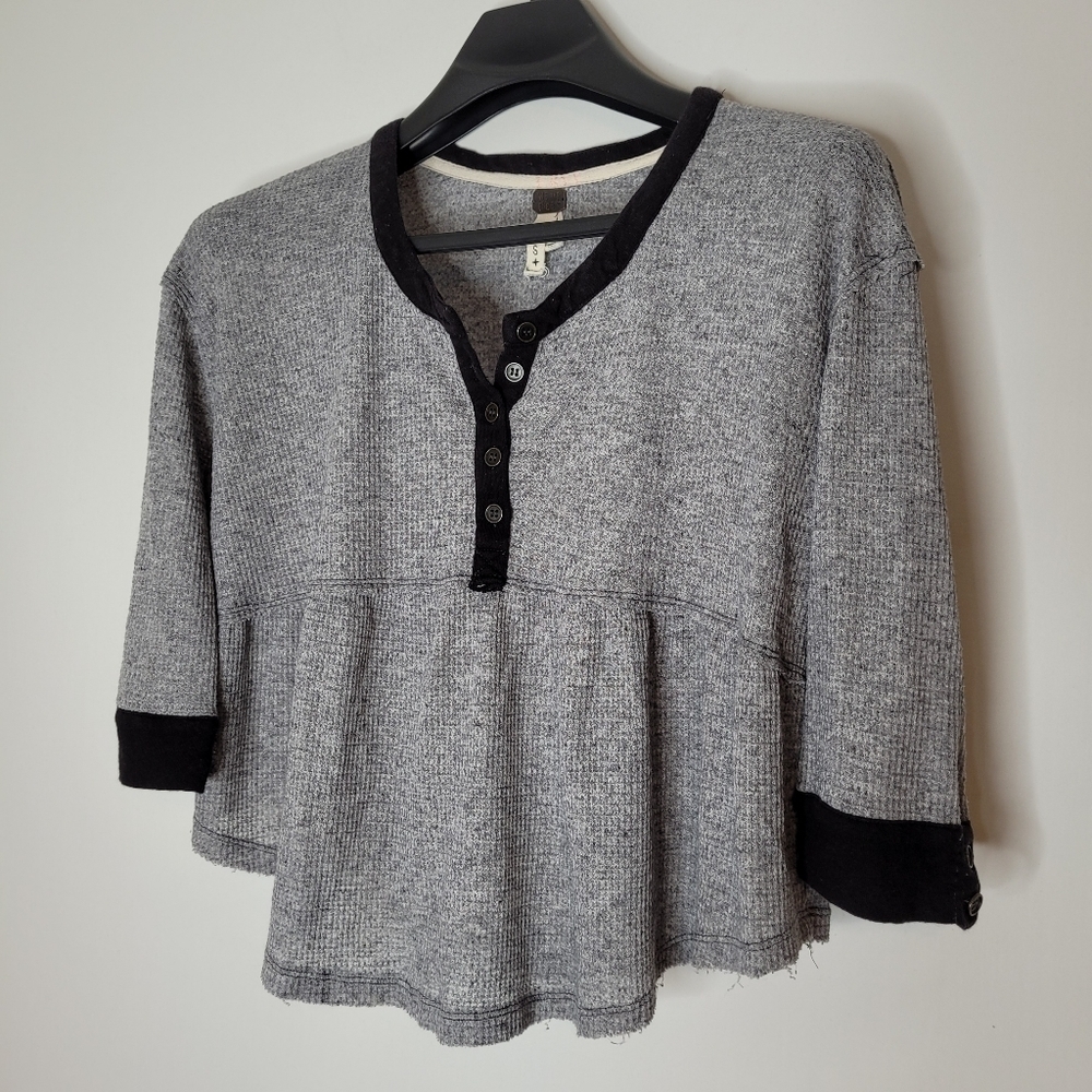 Free People Cropped Gray Thermal - Picture 3 of 11